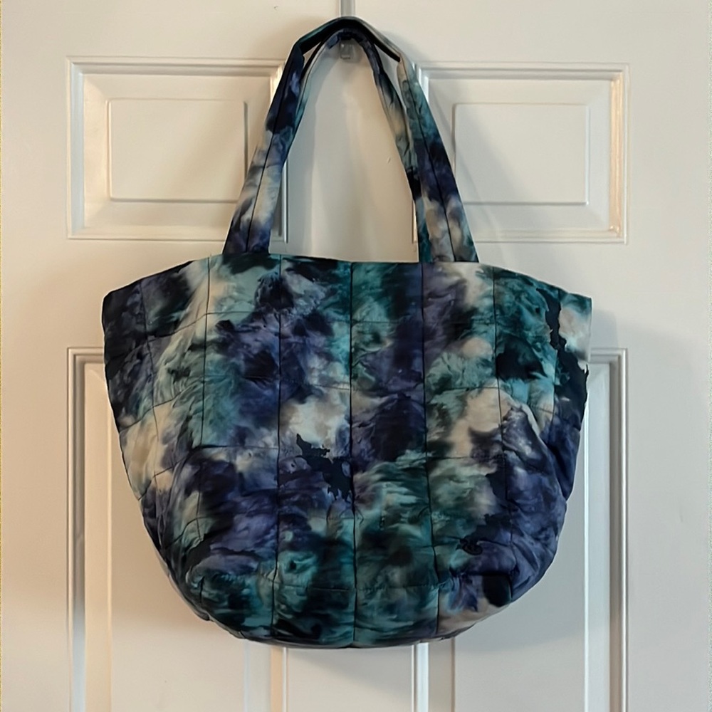 lululemon XL Quilted Grid Tote Bag 26L Meteor Wash Multi gym travel overnight